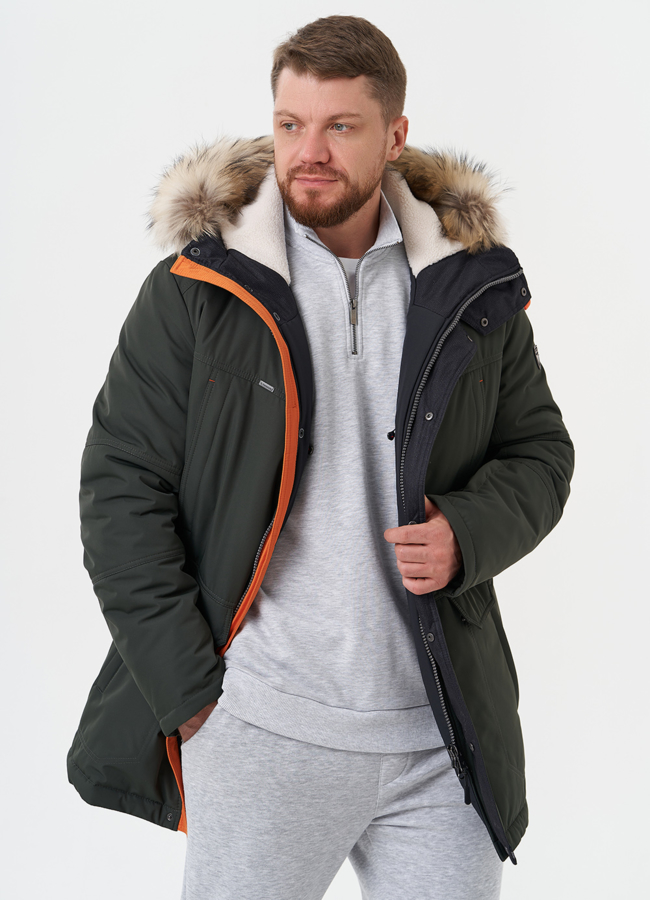 Пуховик с отделкой из меха енота модель № 28275 универмаг малина