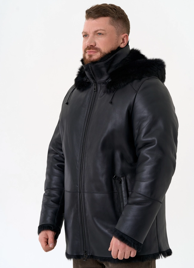 Мужская дубленка черного цвета с капюшоном модель № 31792 универмаг малина