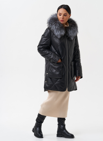 Женский кожаный пуховик с капюшоном