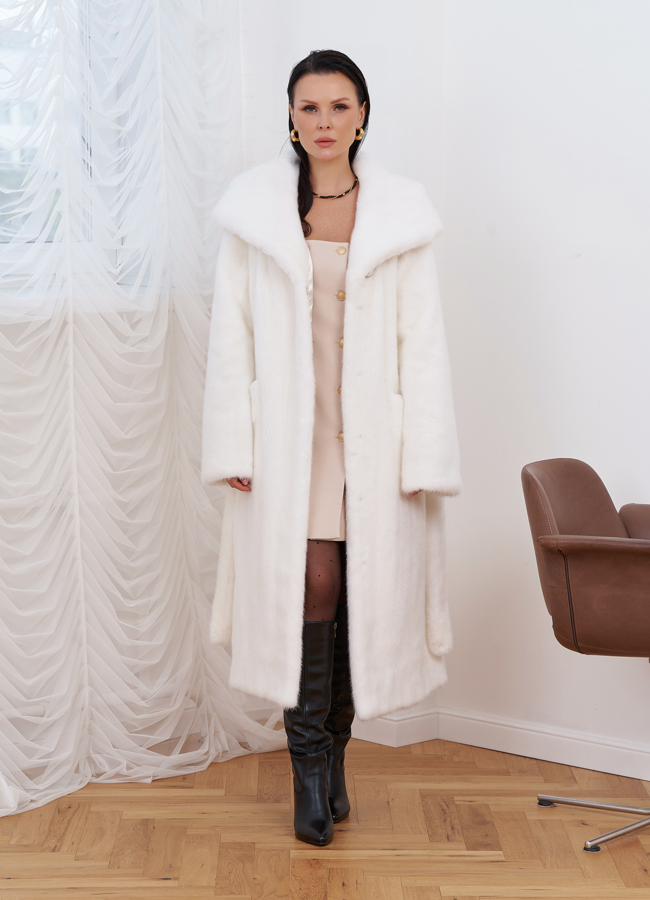 Норковая шуба белого цвета с капюшоном модель № 28025 в рассрочку