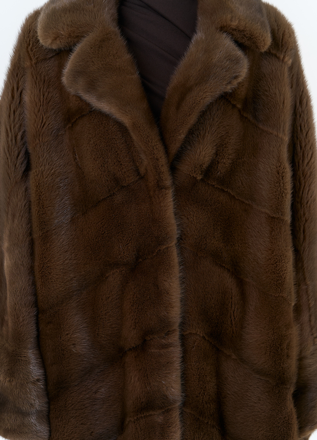 Шуба оверсайз с английским воротником модель № 26021 универмаг малина