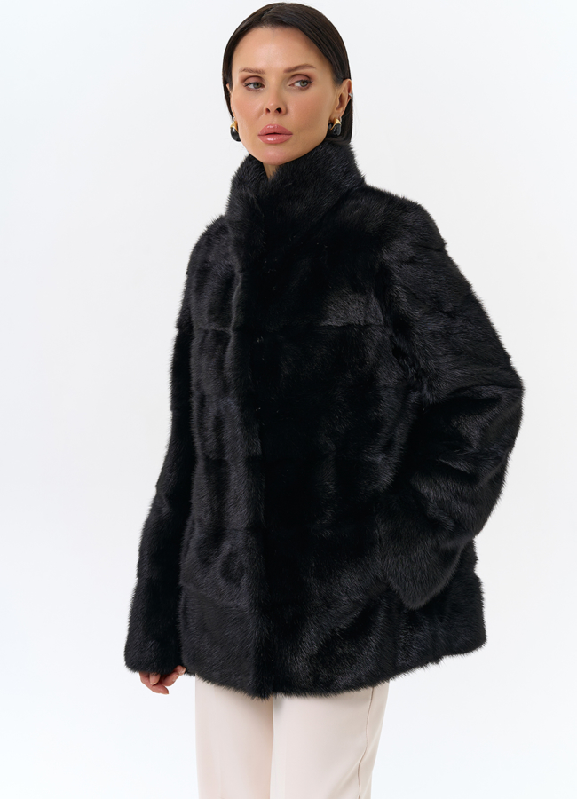 Укороченная норковая шуба с воротником стойкой черного цвета  модель № 25395 универмаг малина