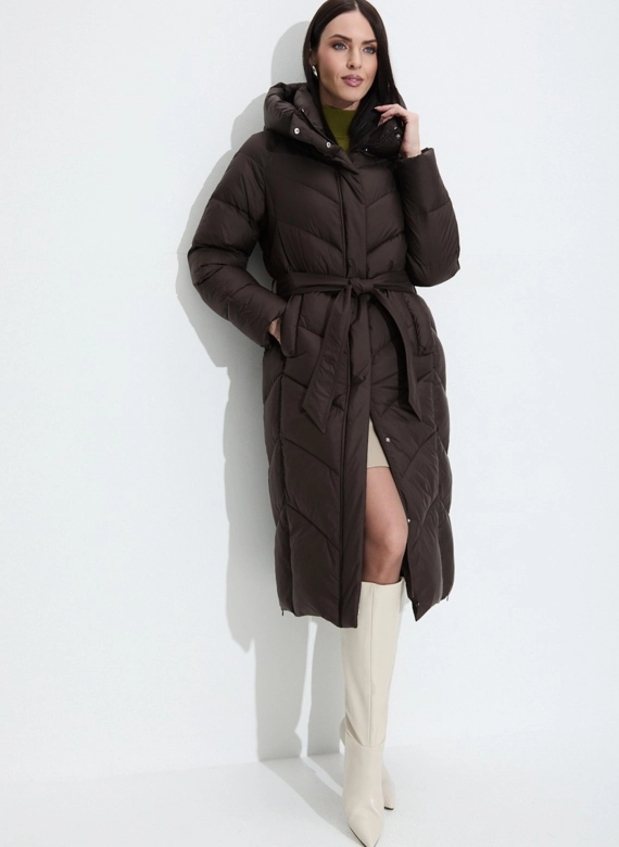 Женский пуховик с капюшоном фото