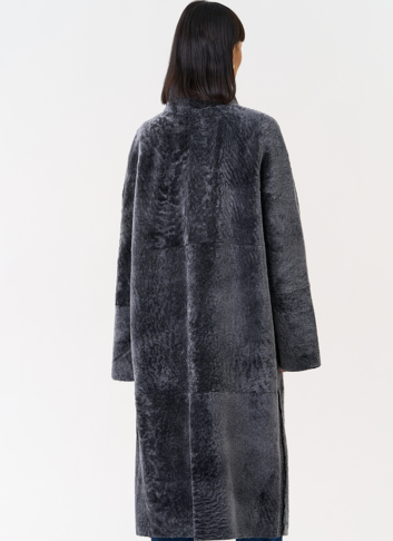 Женская двухсторонняя дубленка с воротником стойкой