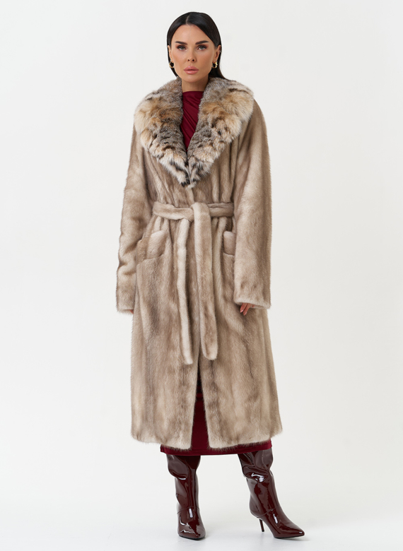 Женская шуба из меха норки с воротником из меха рыси