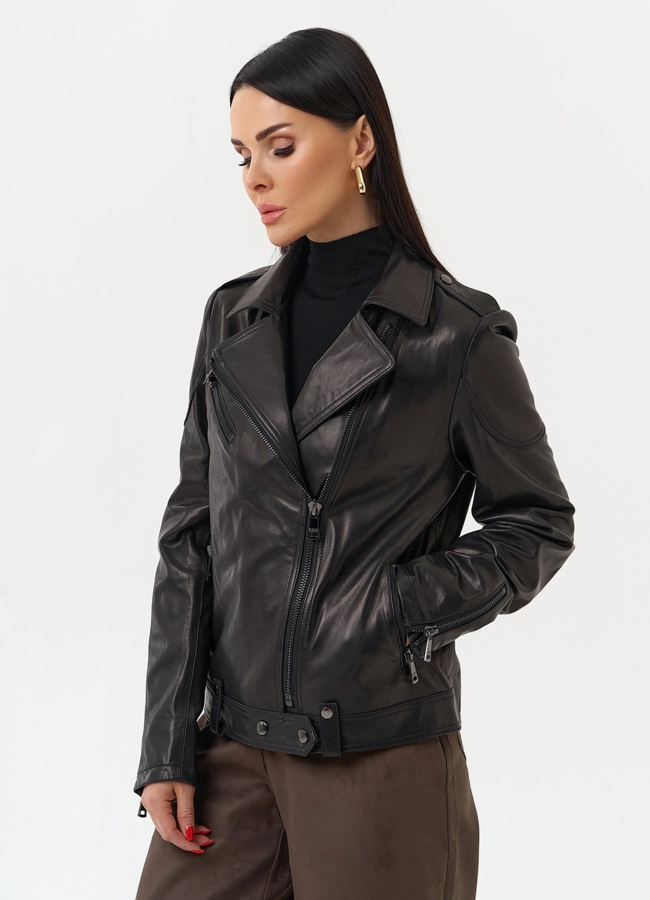 Куртка кожаная черного цвета модель № 10662 в рассрочку