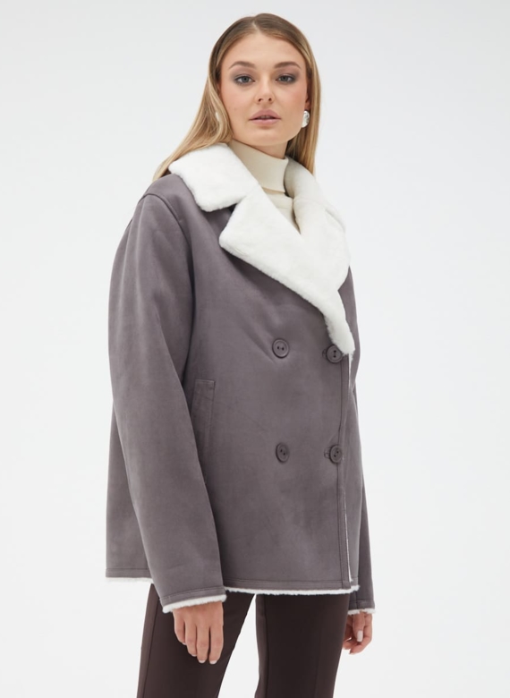 Женская двухсторонняя дубленка из эко кожи с английским воротником