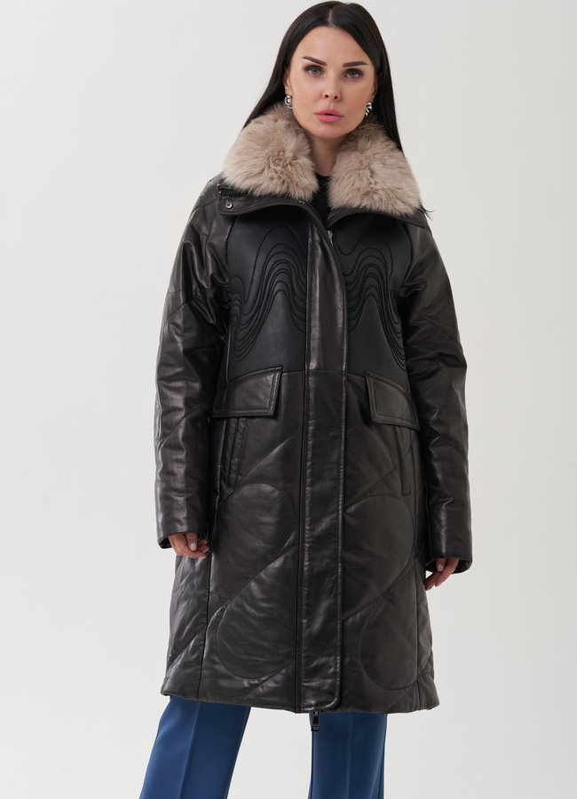 Пуховик из натуральной кожи с отделкой из меха песца модель № 25376 меха малина